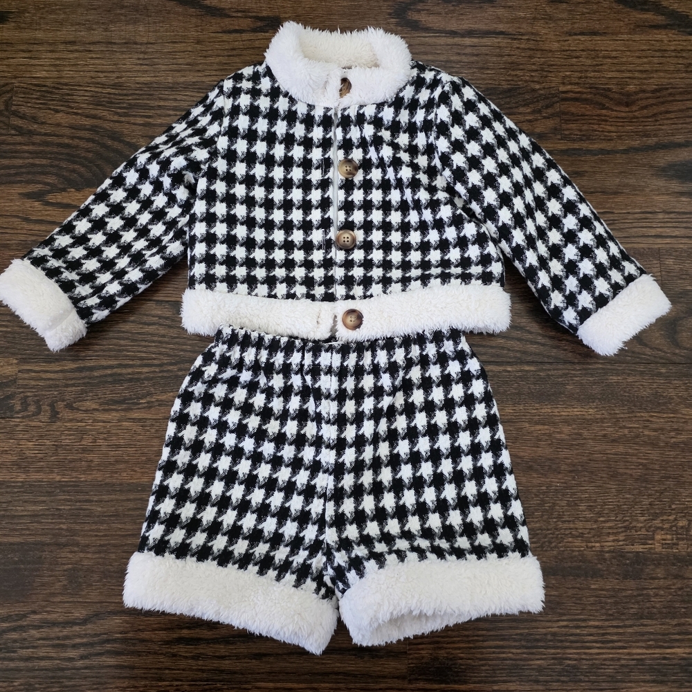 Black & White Houndstooth Sherpa Trim Two-Piece Set Size 18-24M